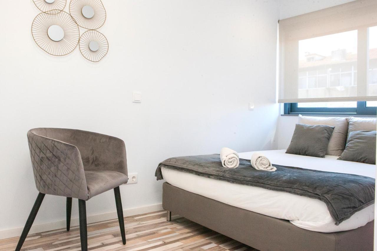 Host Wise - Amadeo Apartments 빌라노바데가이아 외부 사진